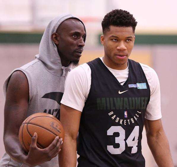 并没有官方 并没有官方